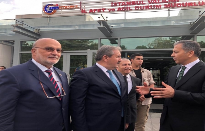 Büyük Birlik Partimizin Genel Başkanı Sayın Mustafa Destici ile İstanbul Valimiz Sayın Ali Yerlikaya’yı AFAD merkezinde ziyaret ettik.
