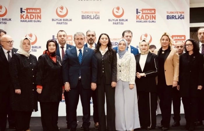 GENEL BAŞKANIMIZ SAYIN MUSTAFA DESTİCİ'NİN TEŞRİF ETTİĞİ, DÜNYA KADIN HAKLARI GÜNÜ DOLAYISIYLA İSTANBUL İL KADIN KOLLARI KOORDİNESİNDE DÜZENLENEN 